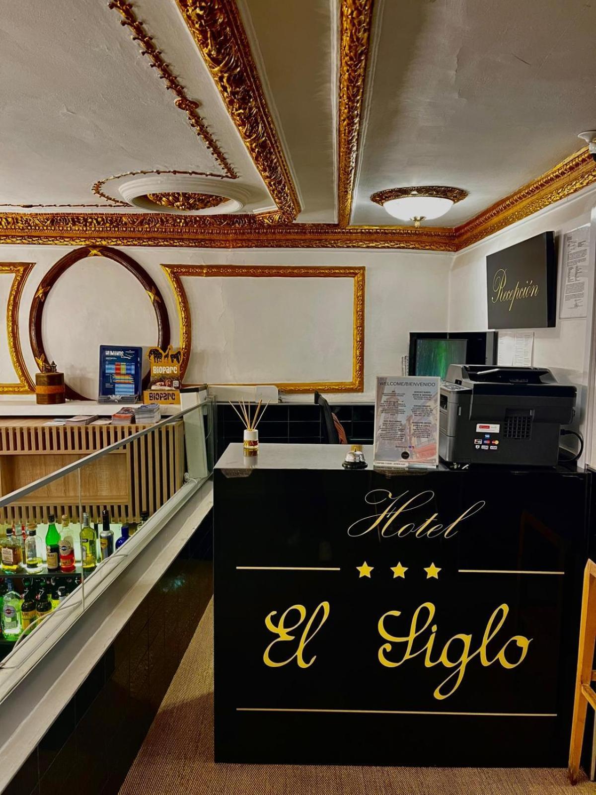 Hotel El Siglo Валенсия Екстериор снимка